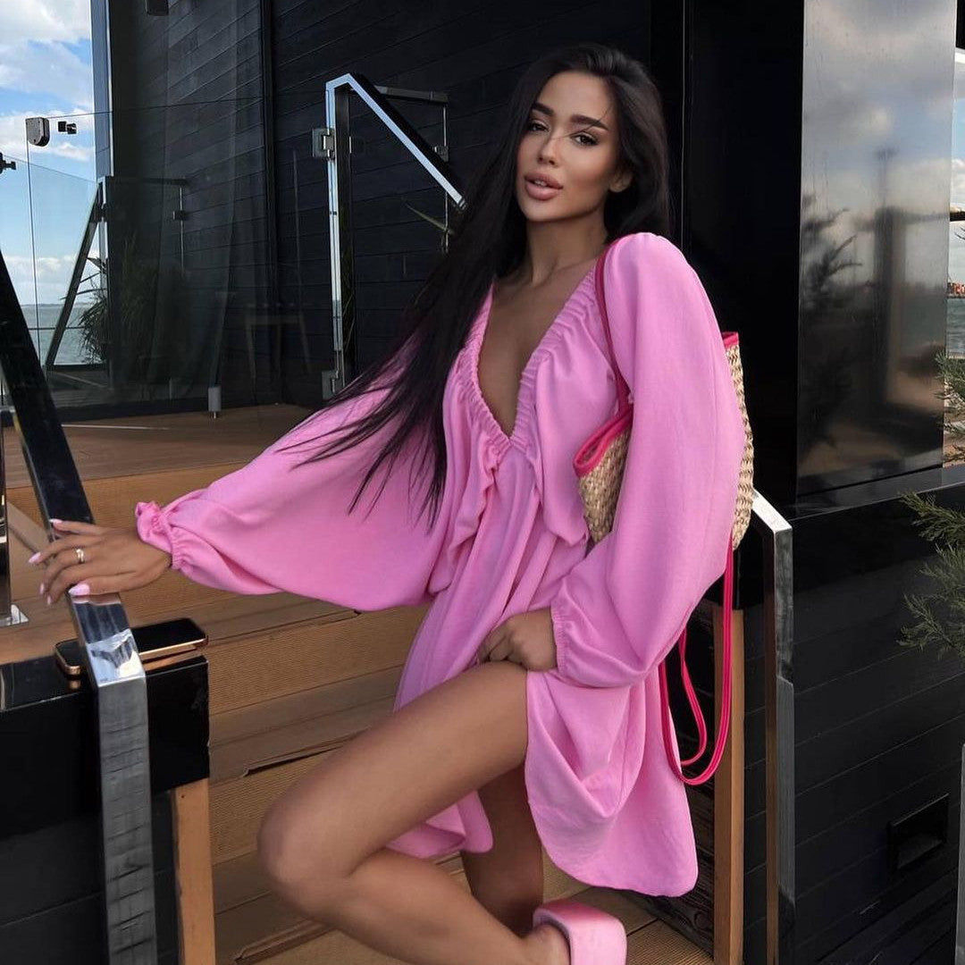 Robe "Volume Chic" - Col V & Manches Fluides