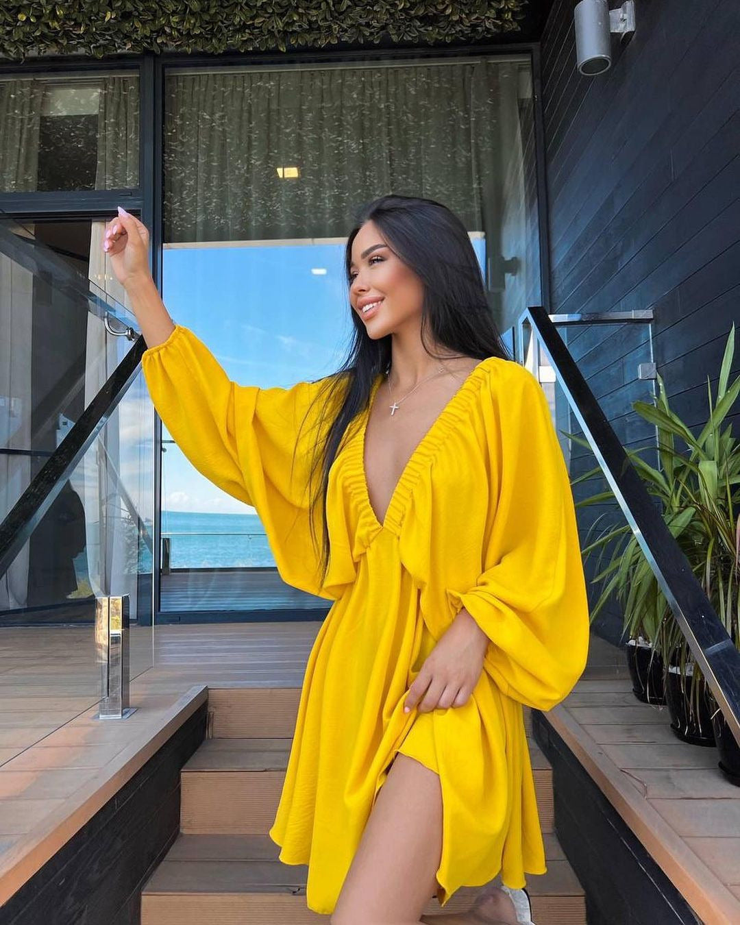 Robe "Volume Chic" - Col V & Manches Fluides