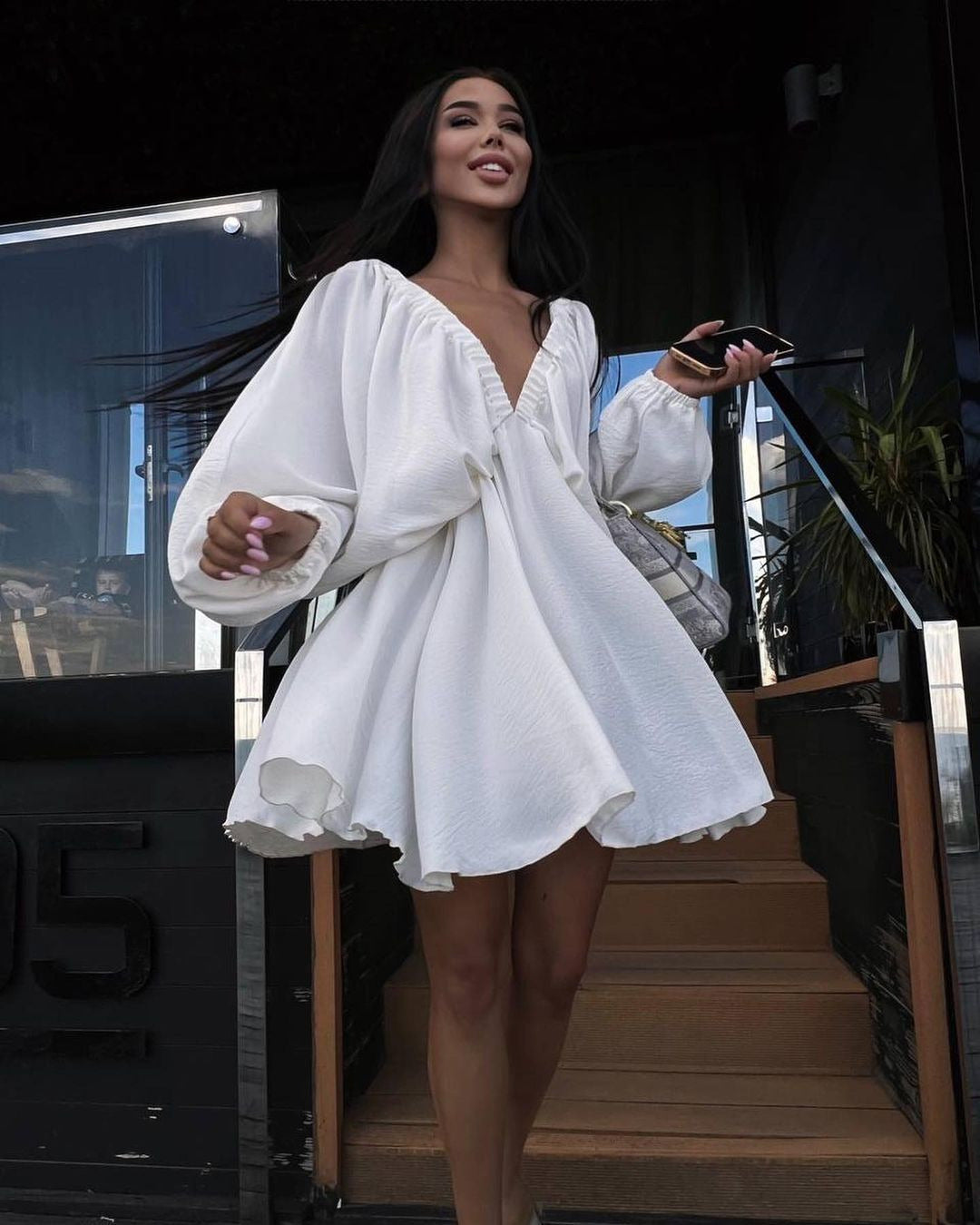 Robe "Volume Chic" - Col V & Manches Fluides