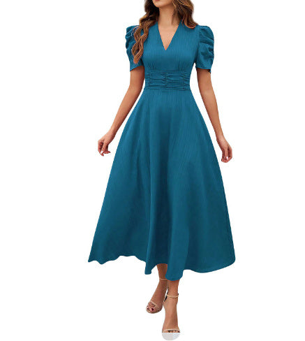 Robe "Silhouette Sophistiquée" - Col V & Midi