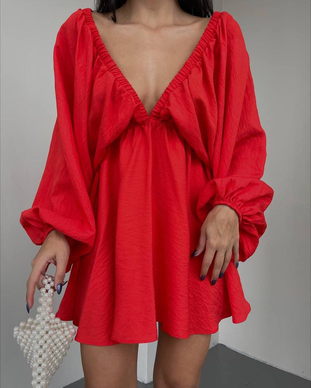 Robe "Volume Chic" - Col V & Manches Fluides