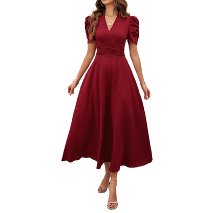 Robe "Silhouette Sophistiquée" - Col V & Midi